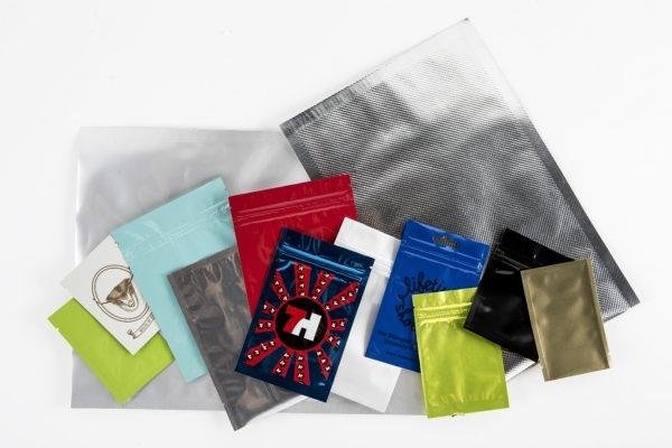 Mylar vs Rigid Packaging – Which One Fits Your Product