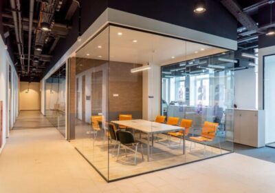 office-glass-wall-min-scaled-1-768×513-1