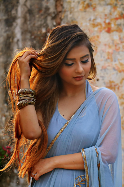 মেয়েদের পিক: সোশ্যাল মিডিয়ায় আত্মপ্রকাশ ও ব্যক্তিত্