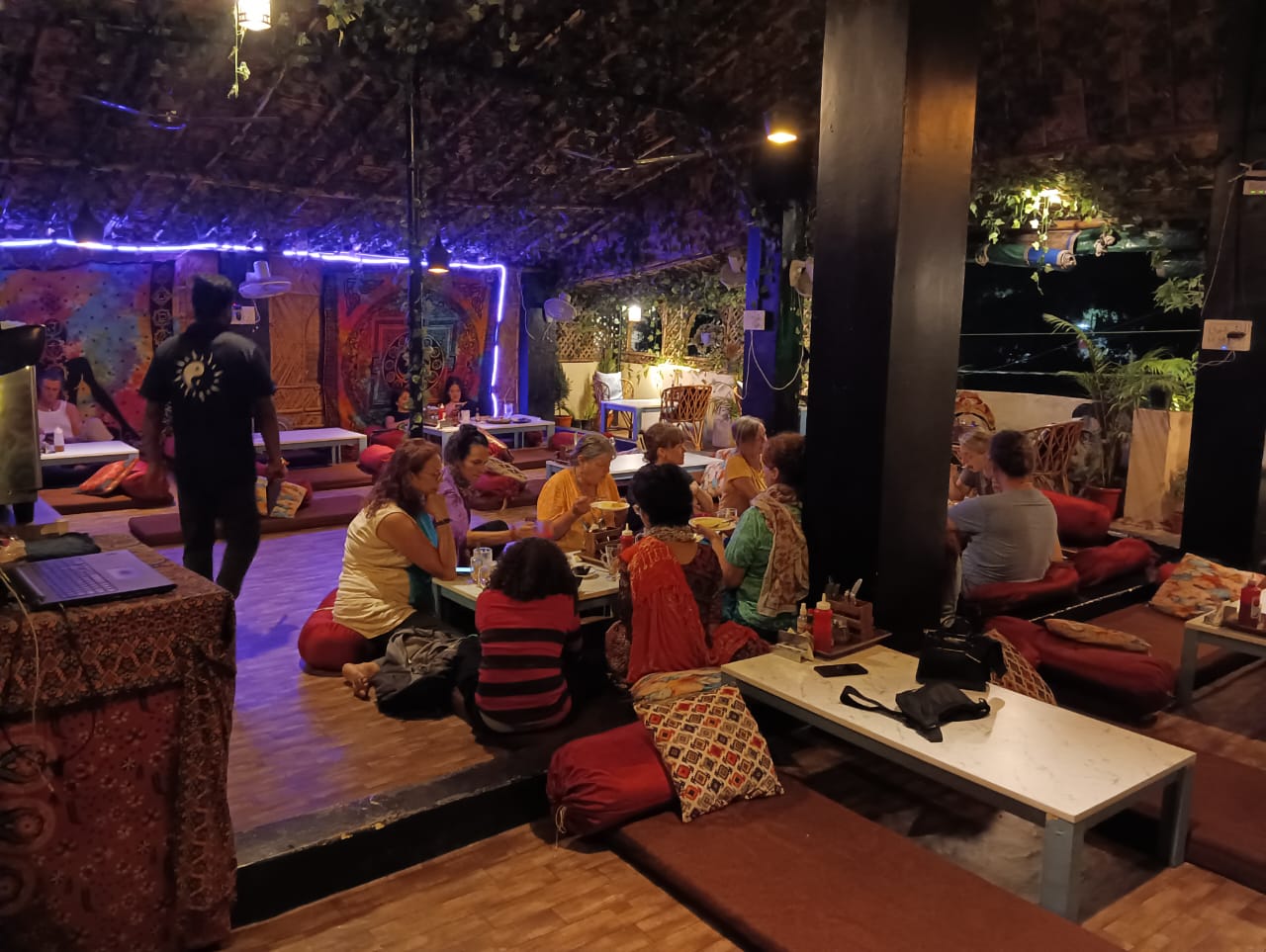 Best Breakfast Places in Laxman Jhula, Rishikesh